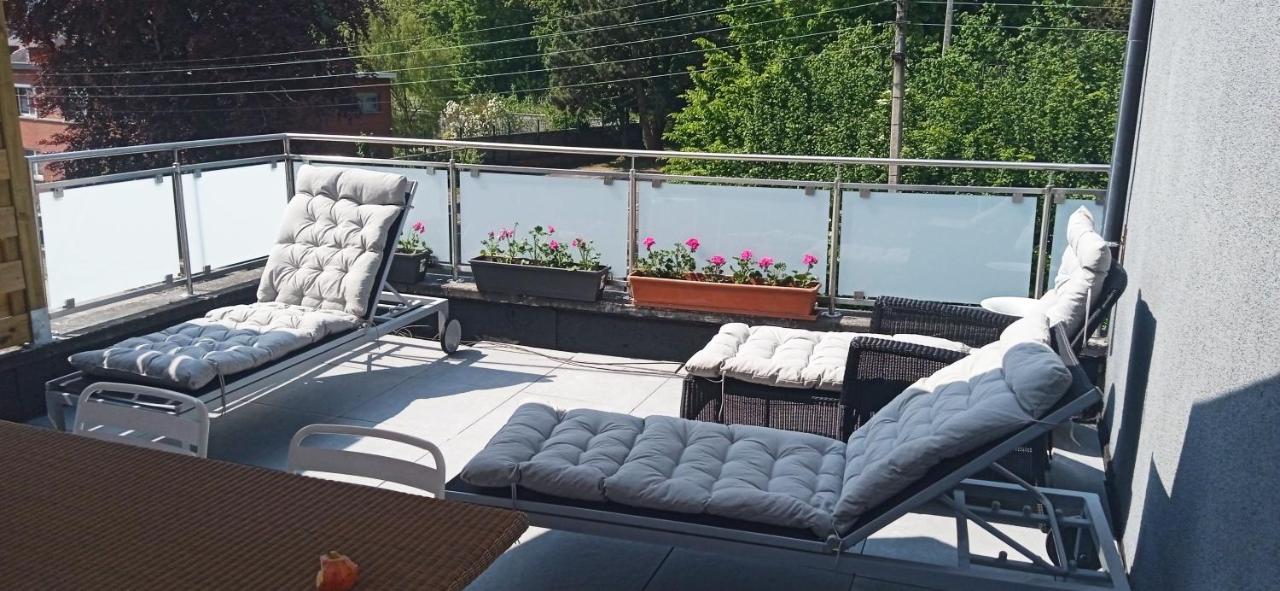 Liege 4420 Rue Jean Jaures 45 Grande Maison Joyeuse Avec Terrasse 30M2 Pour 8 Personnes Maximum Saint-Nicolas  외부 사진